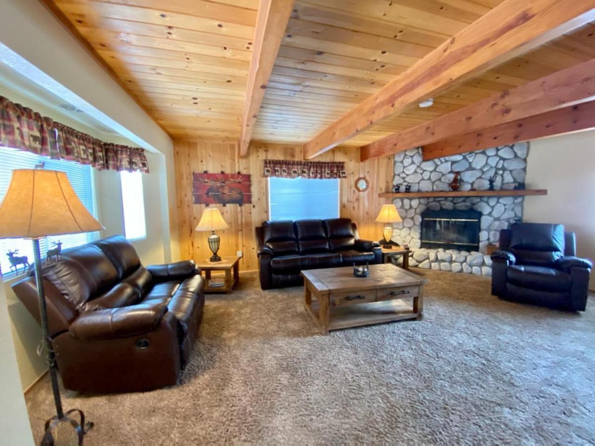 Cabin On The Corner بيغ بير لاكي، سان بيرناردينو، كاليفورنيا المظهر الخارجي الصورة